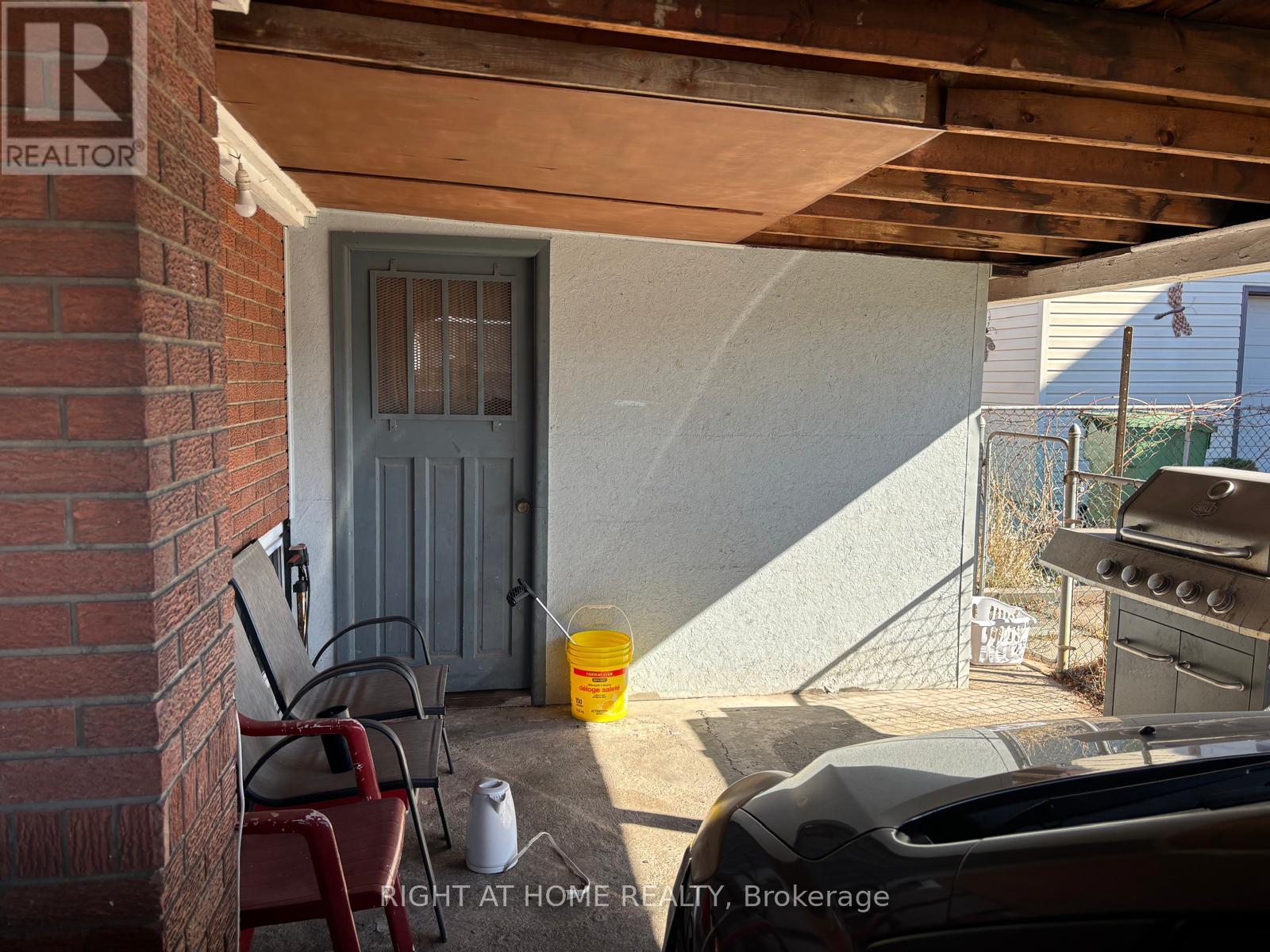 1224 Dunsmure Road Property Photo 15