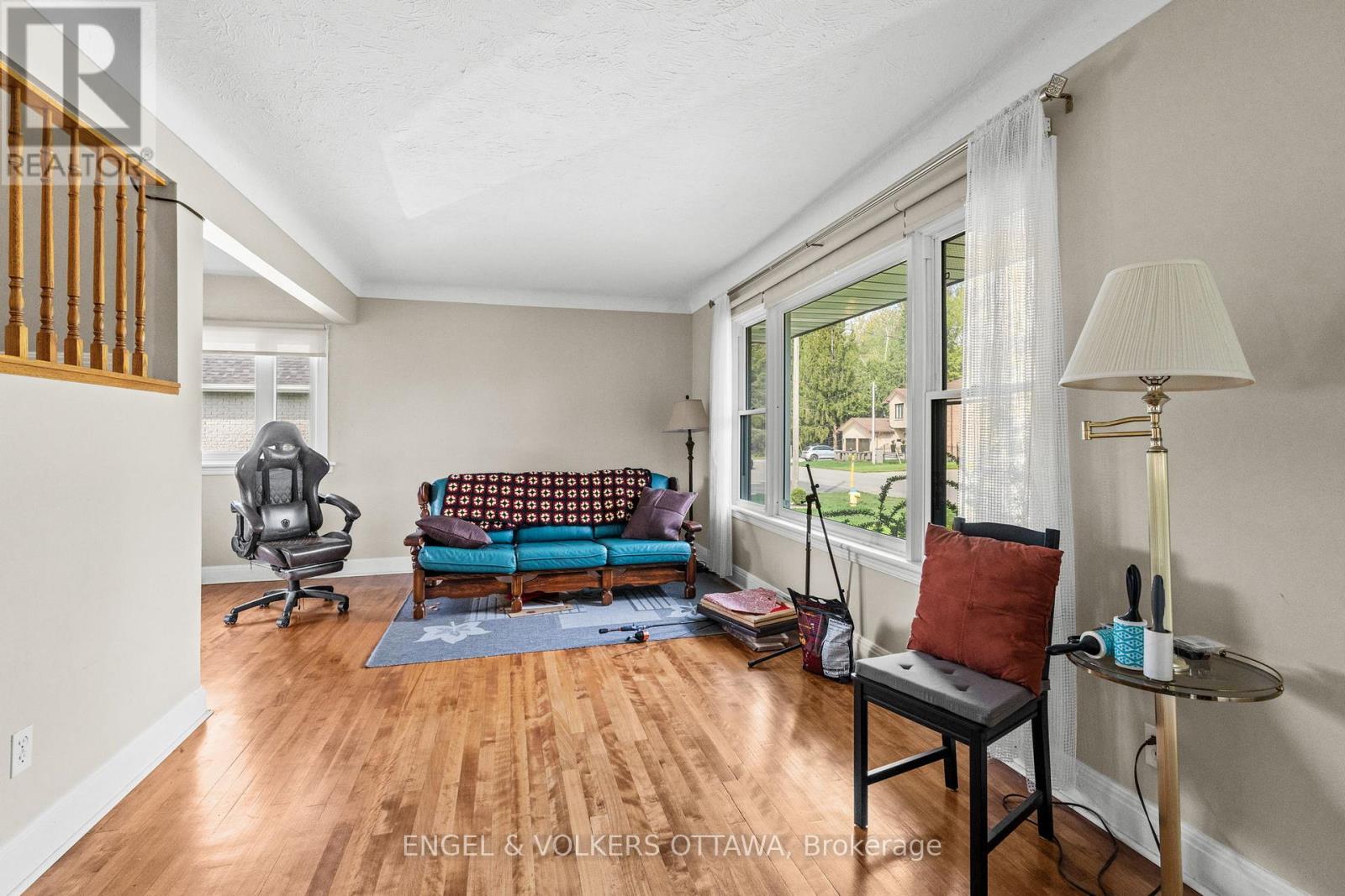 1372 Ridgedale Street Property Photo 6