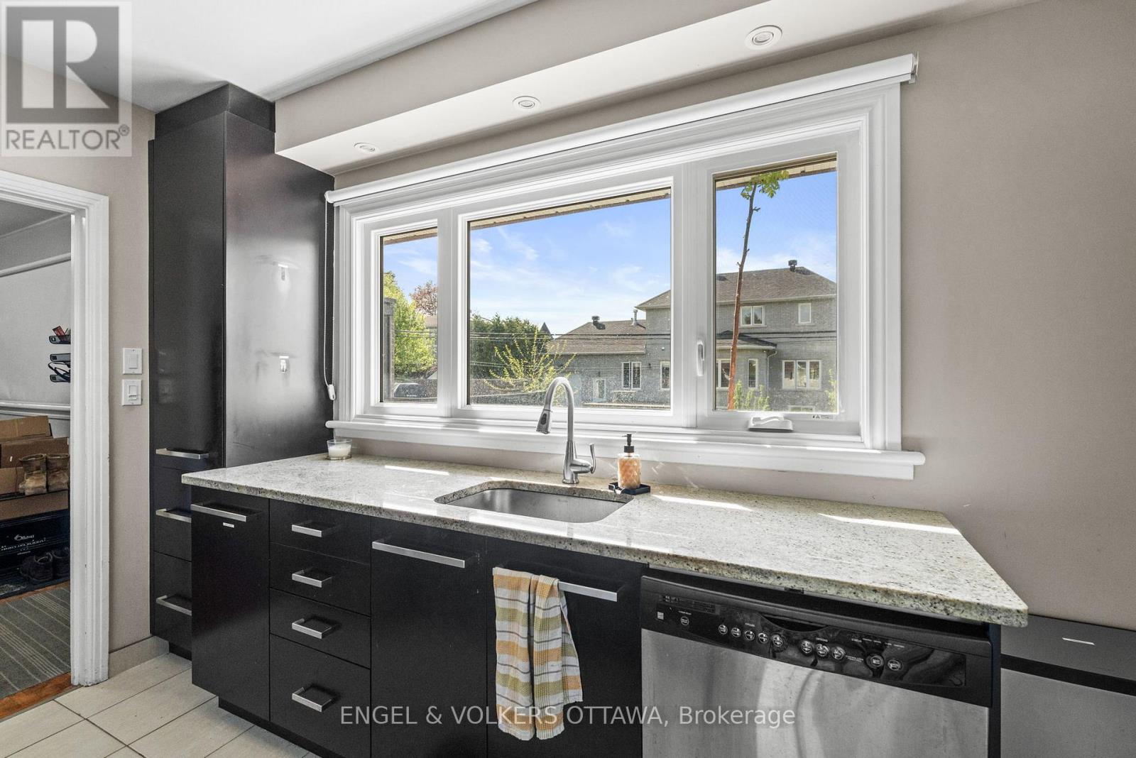 1372 Ridgedale Street Property Photo 13