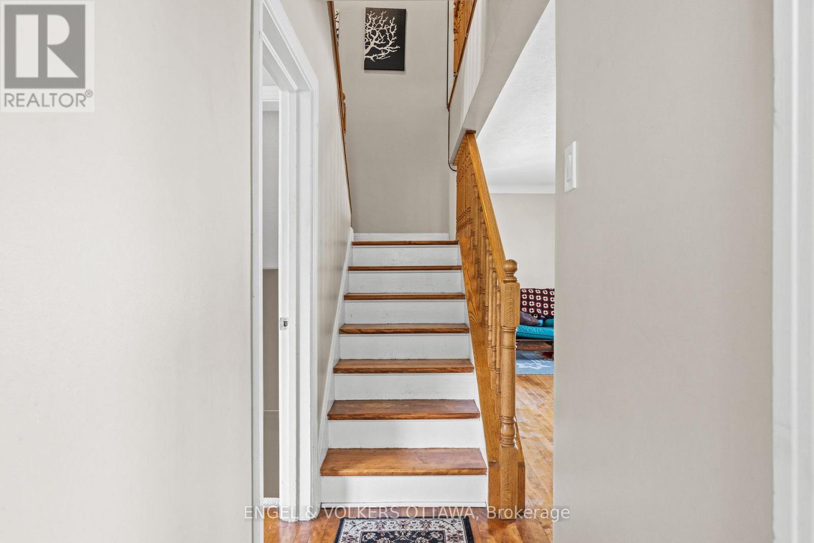 1372 Ridgedale Street Property Photo 18