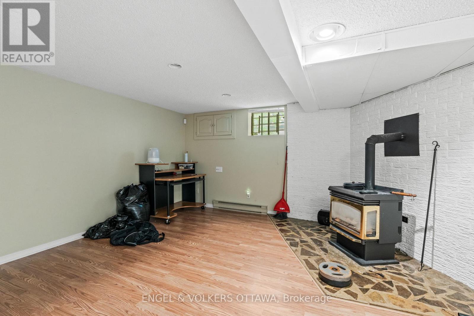 1372 Ridgedale Street Property Photo 29