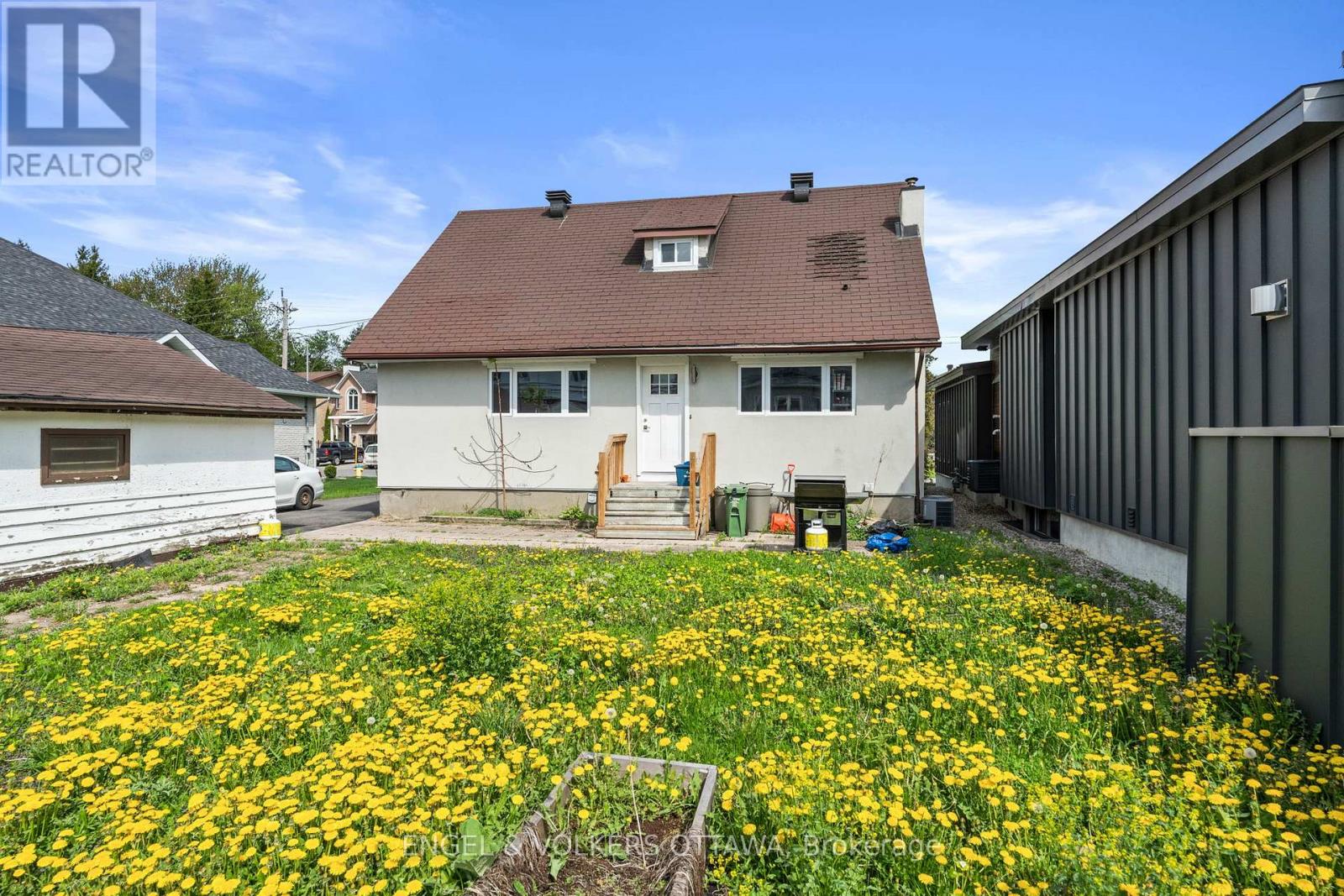 1372 Ridgedale Street Property Photo 36