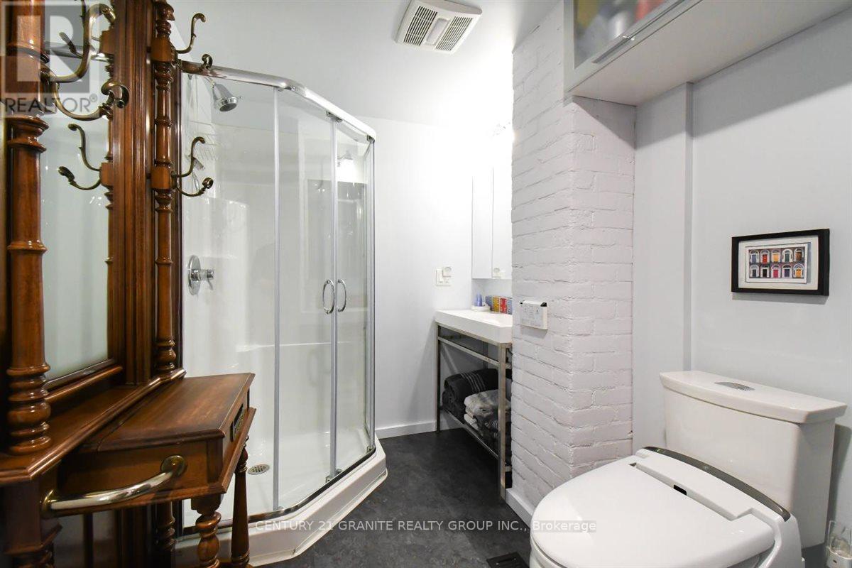 194 Hastings Street N Property Photo 15
