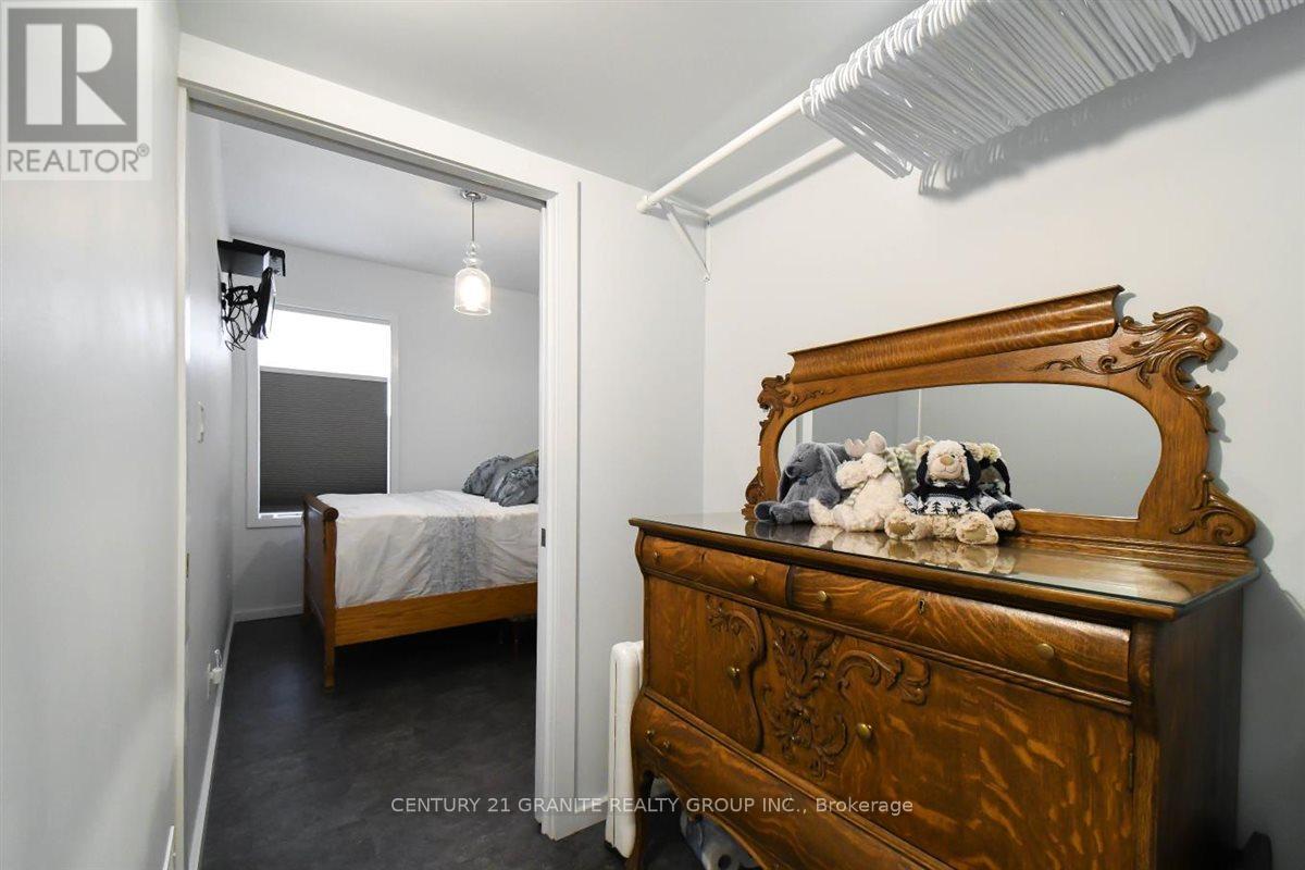194 Hastings Street N Property Photo 17