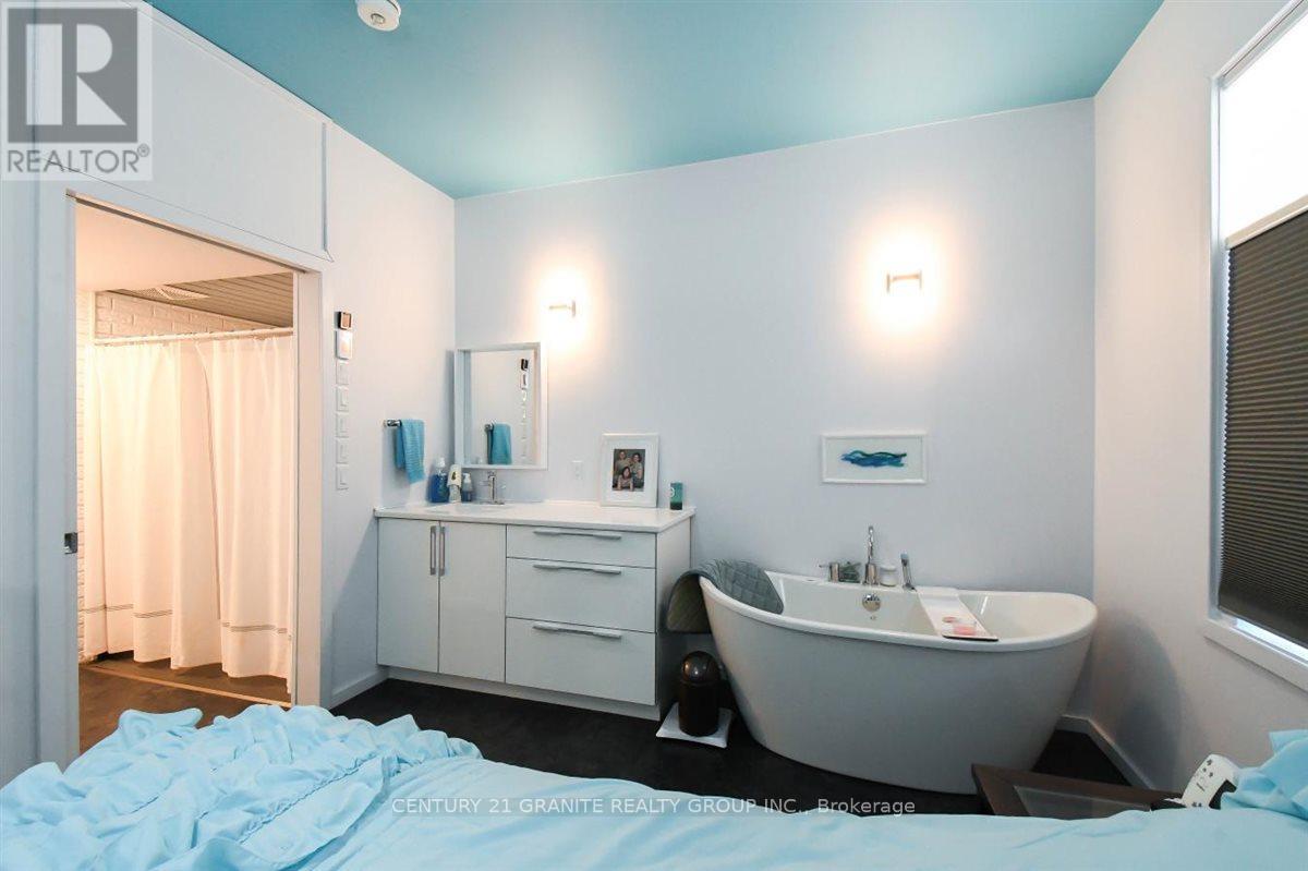 194 Hastings Street N Property Photo 21