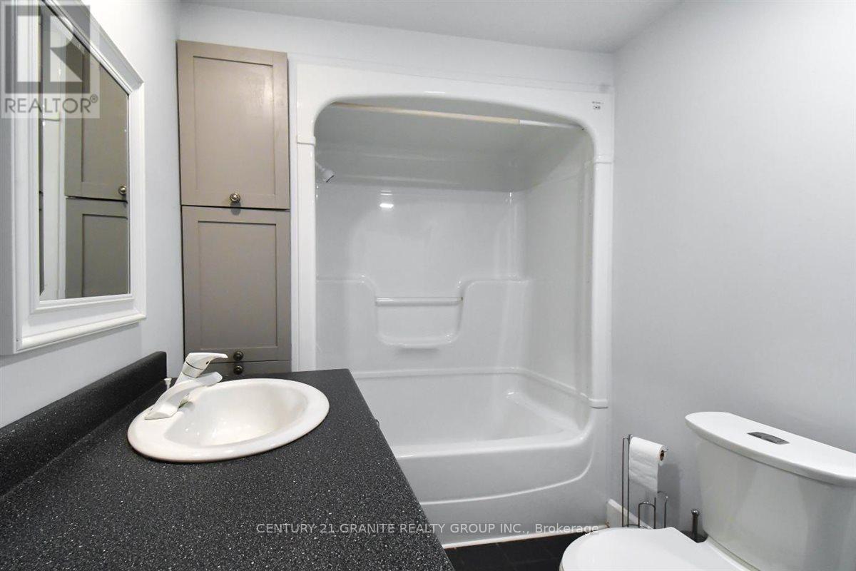 194 Hastings Street N Property Photo 22