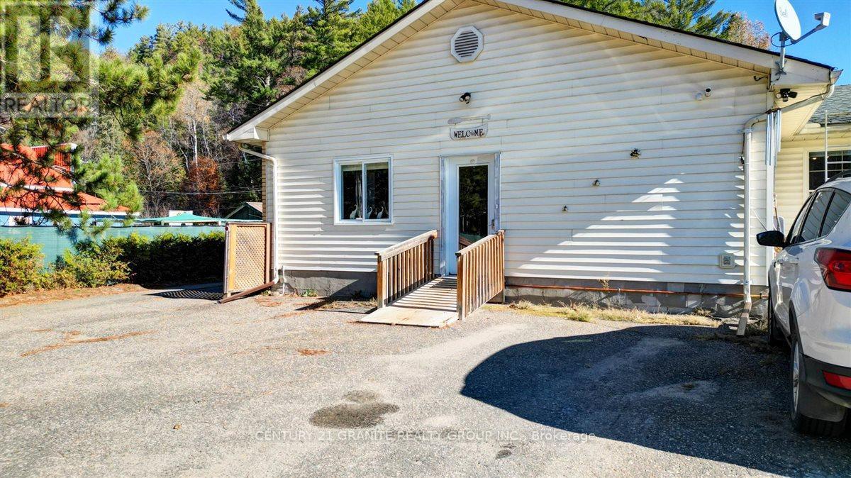 194 Hastings Street N Property Photo 48