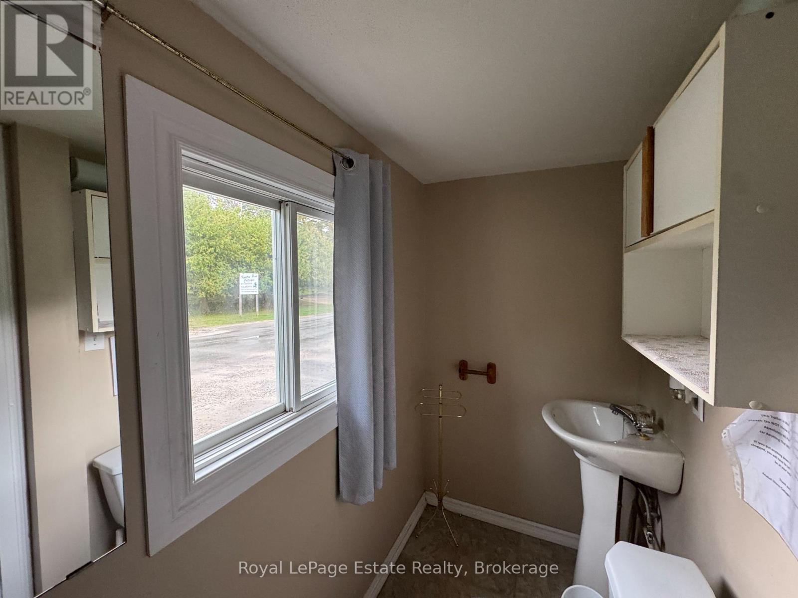 104 Third Avenue N Property Photo 17