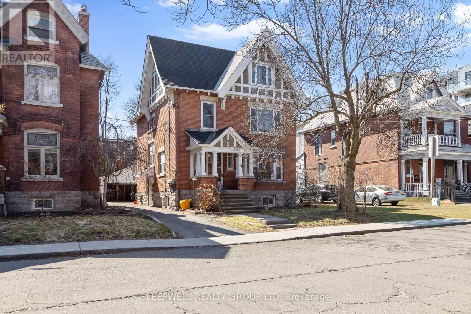 84 Fourth Avenue Property Photo 2