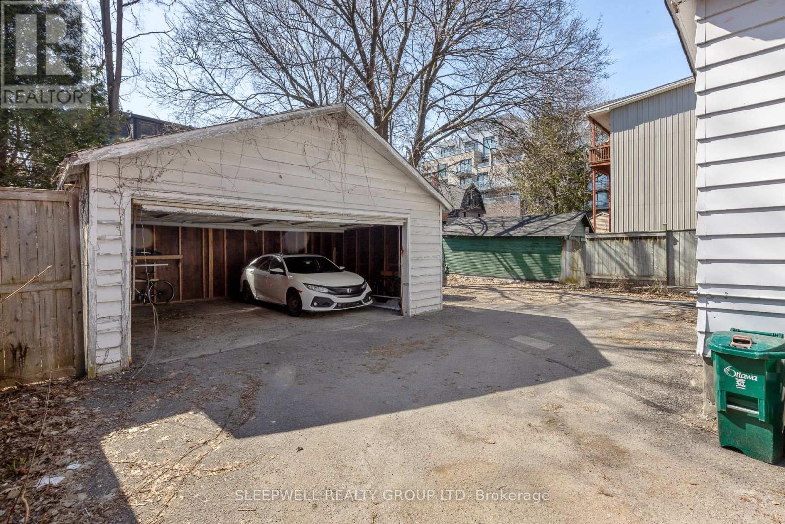 84 Fourth Avenue Property Photo 3