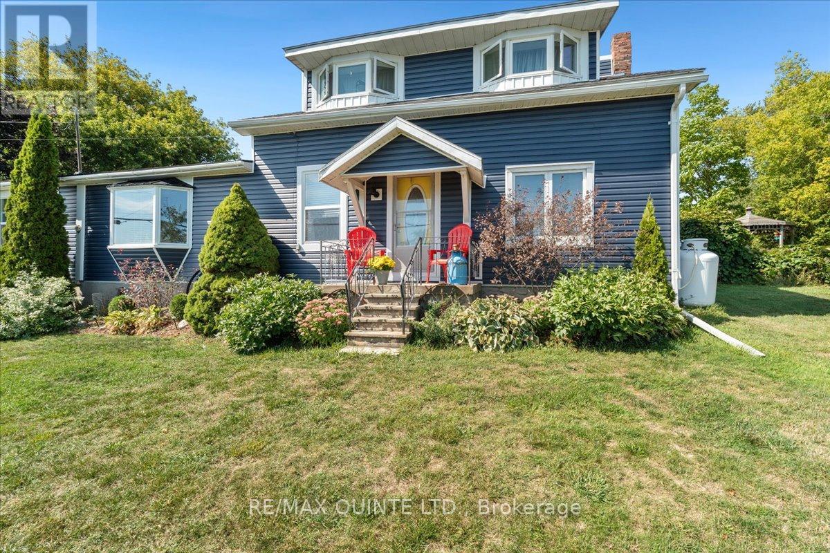 7763 Loyalist Parkway Property Photo 1