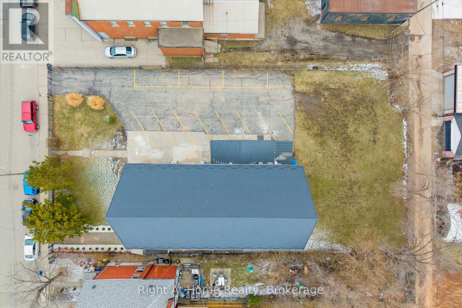 50 Earl Street Property Photo 6