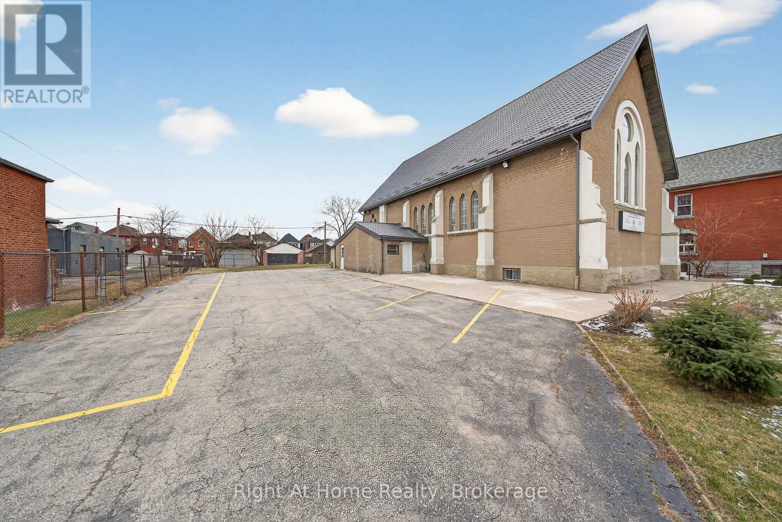 50 Earl Street Property Photo 8