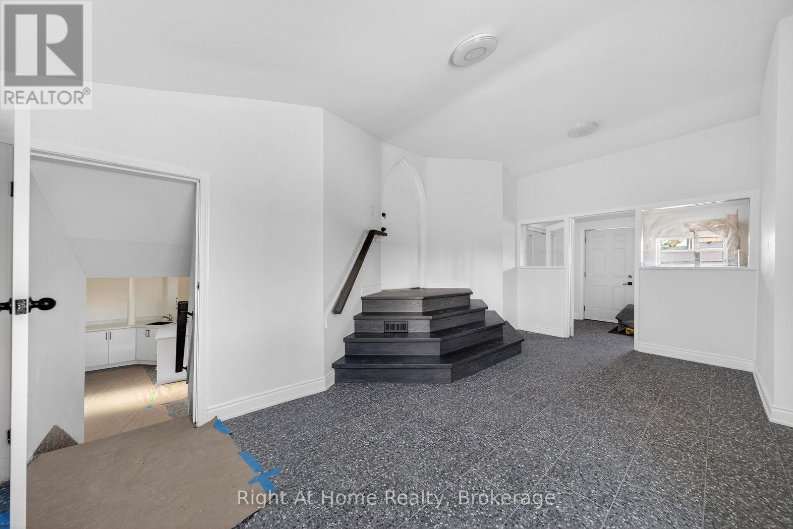 50 Earl Street Property Photo 16