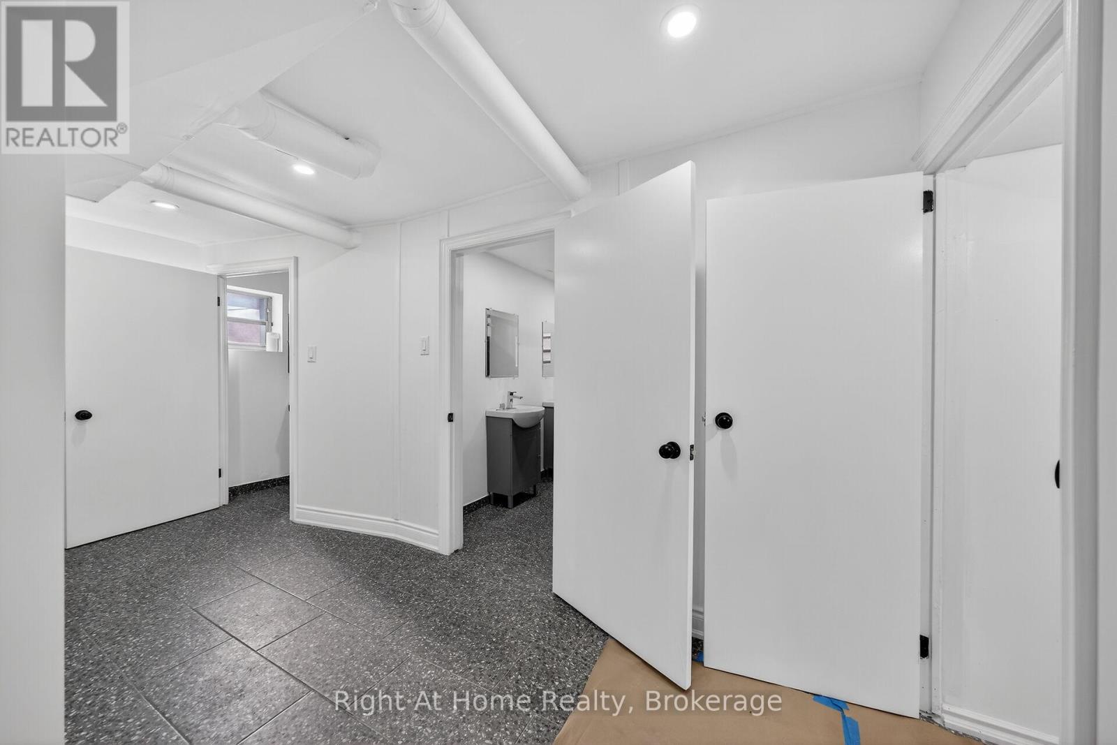 50 Earl Street Property Photo 25