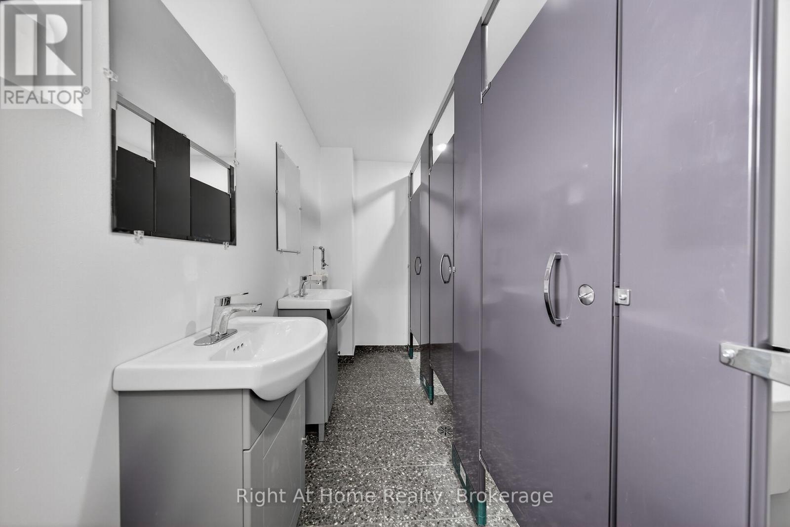50 Earl Street Property Photo 27
