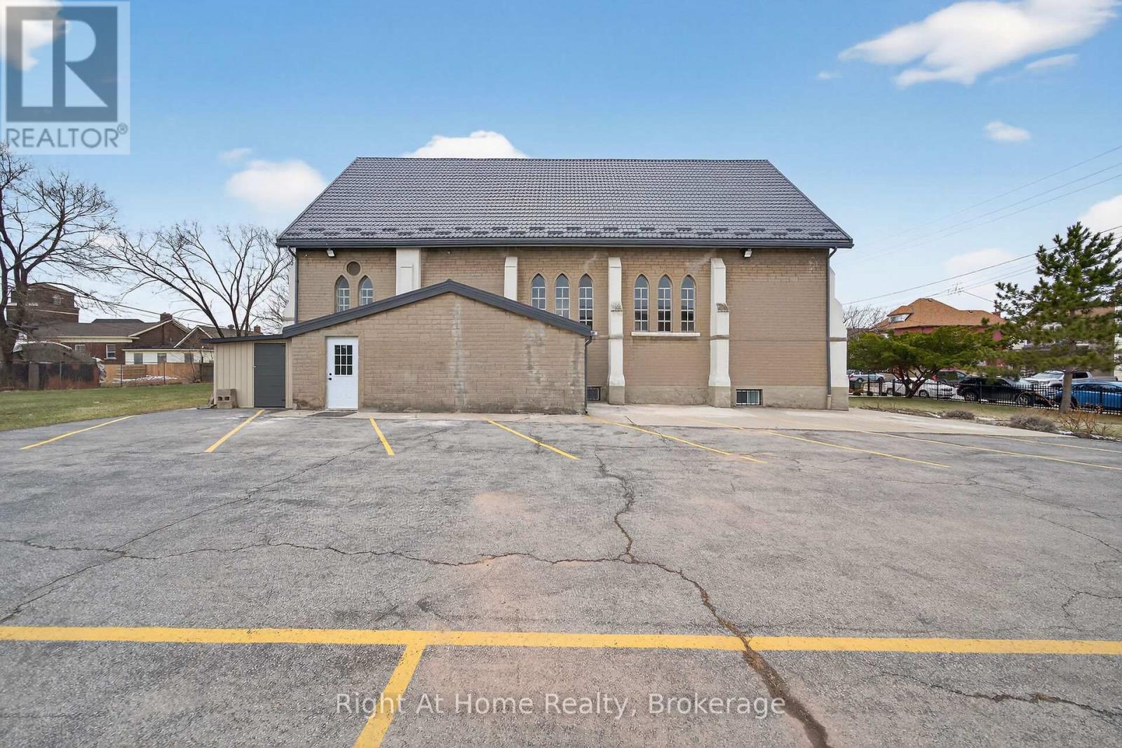 50 Earl Street Property Photo 33