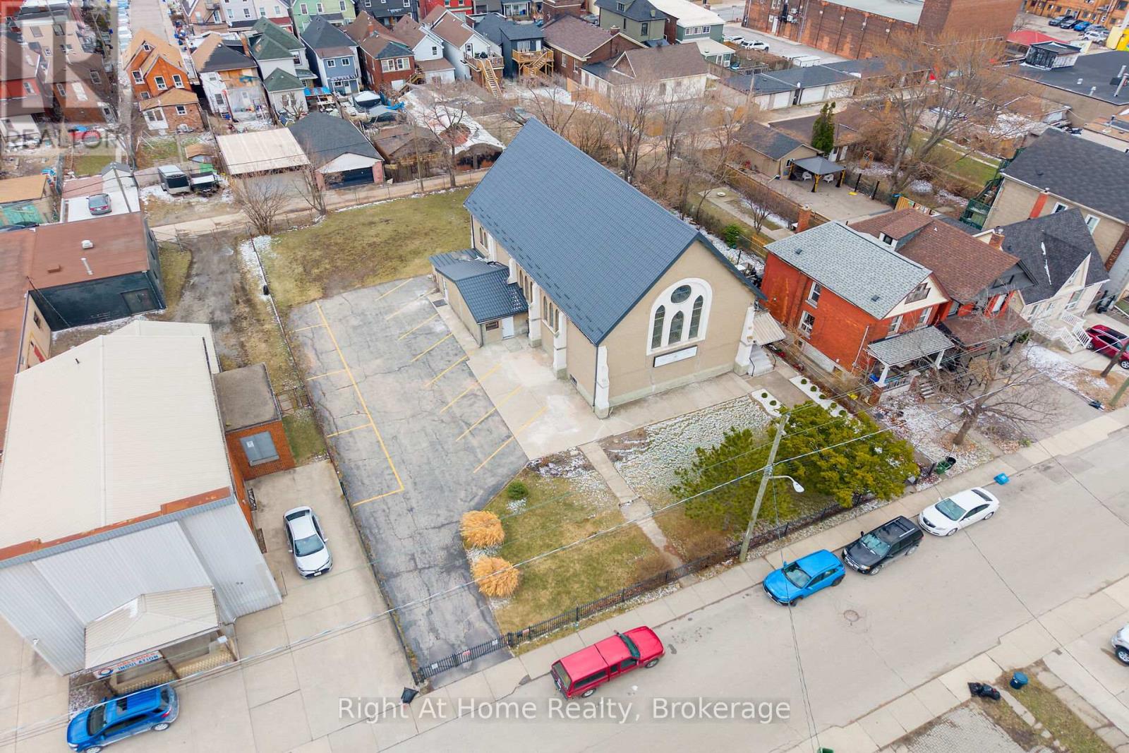 50 Earl Street Property Photo 36