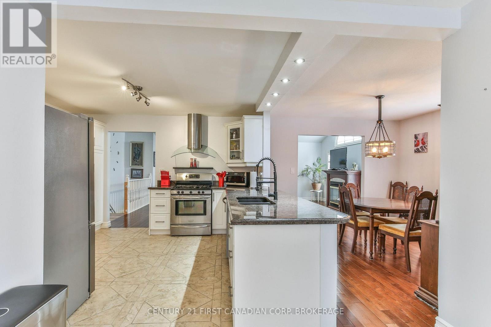 24 Linwood Drive Property Photo 6