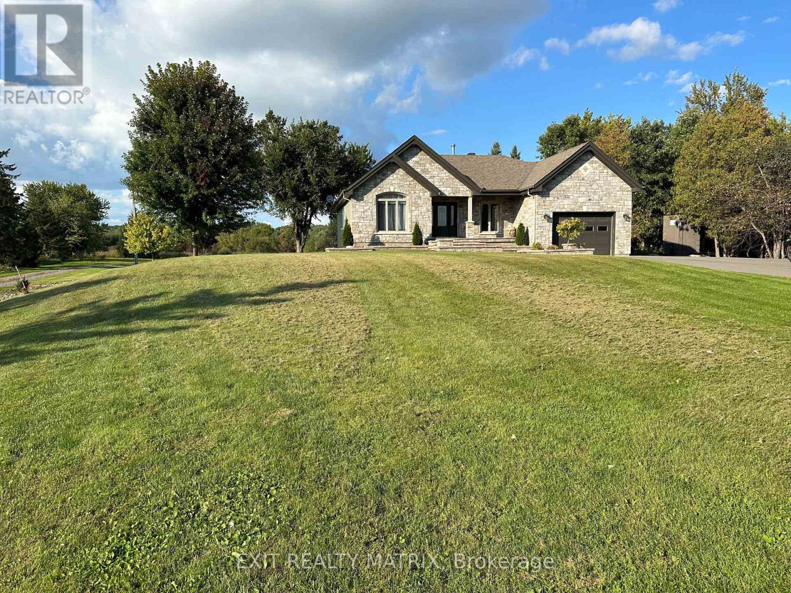 6560 County Rd 17 Road Property Photo 1