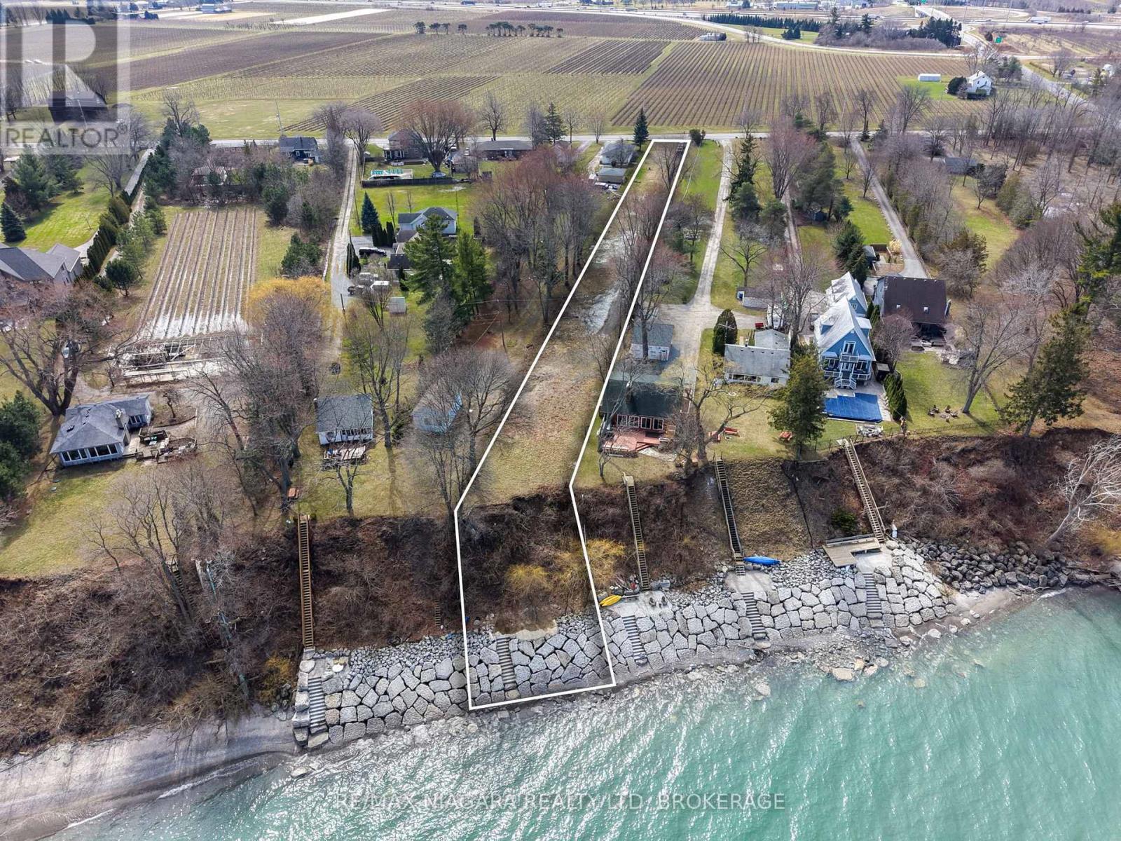 1204 Lakeshore Road W Property Photo 1