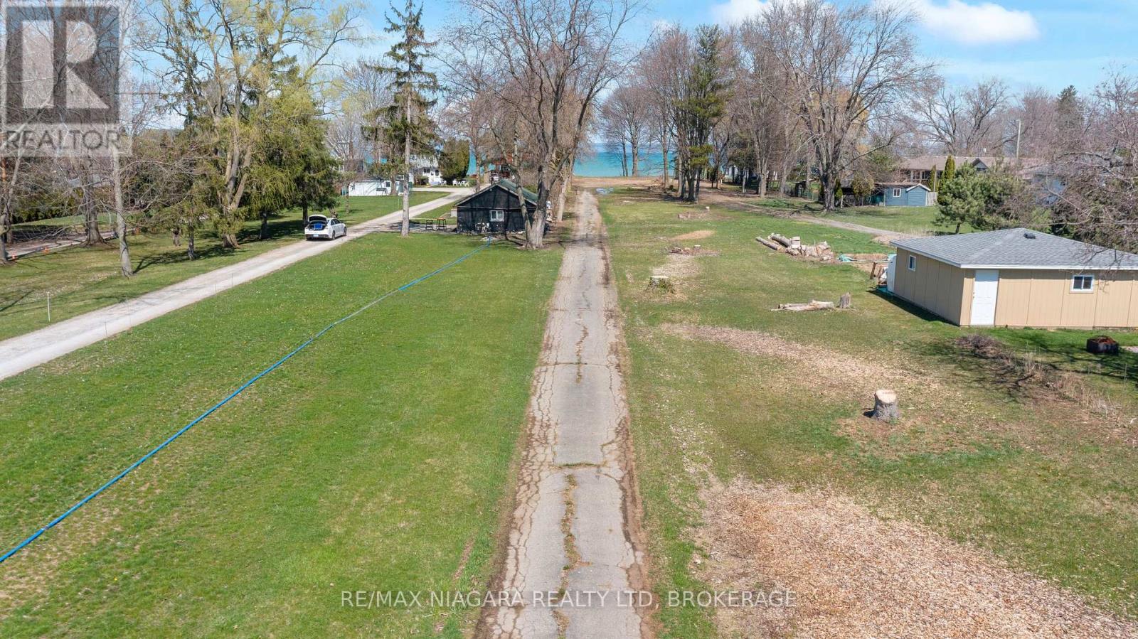 1204 Lakeshore Road W Property Photo 7