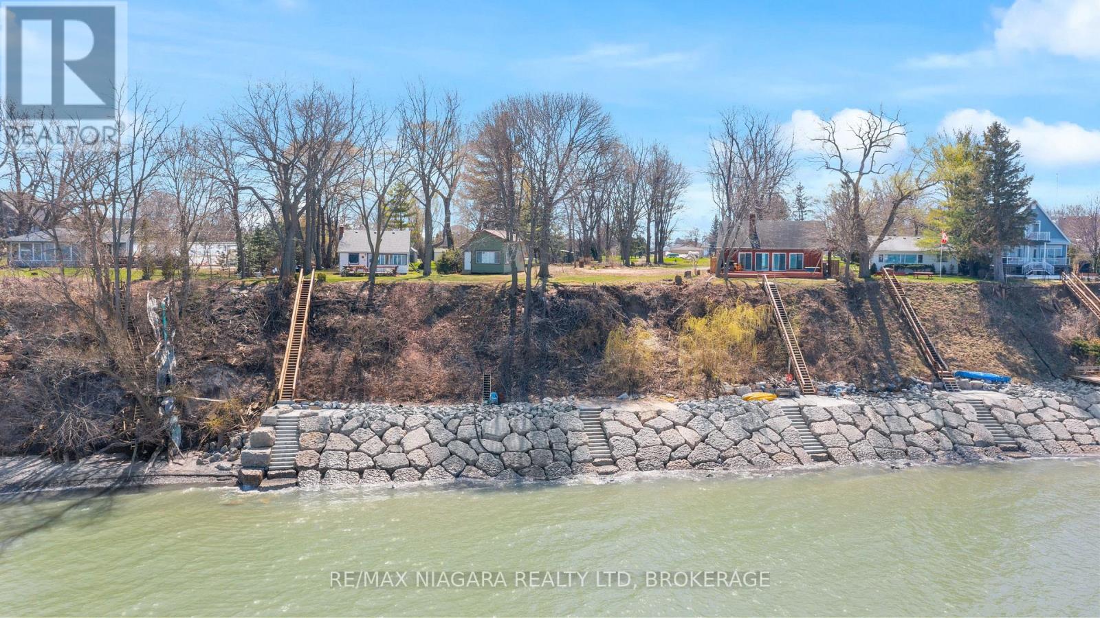 1204 Lakeshore Road W Property Photo 9