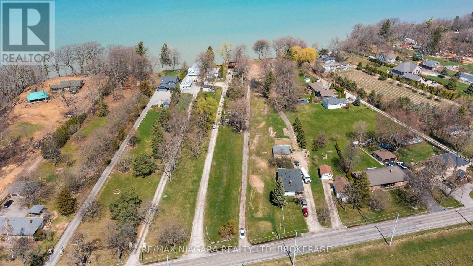 1204 Lakeshore Road W Property Photo 11