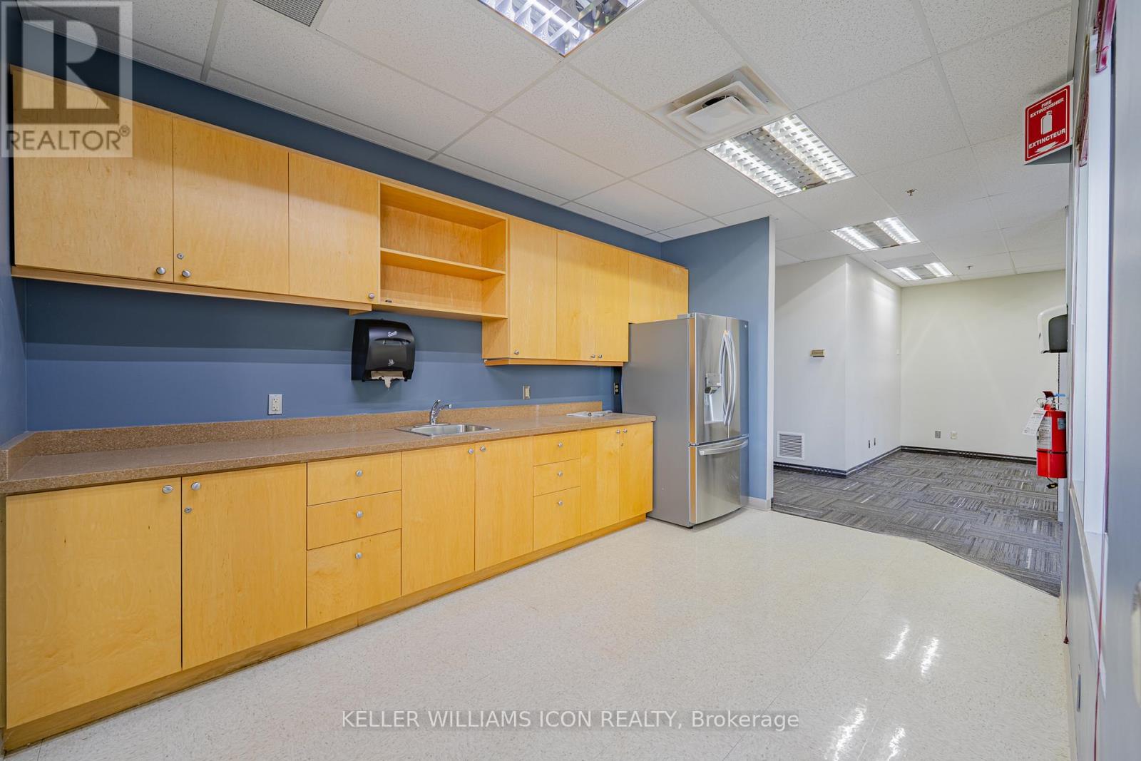 90 Bill Leathem Drive #a Property Photo 6