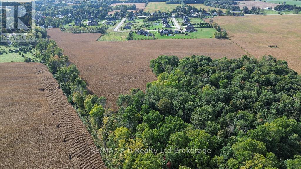 Deer Crescent Property Photo 5