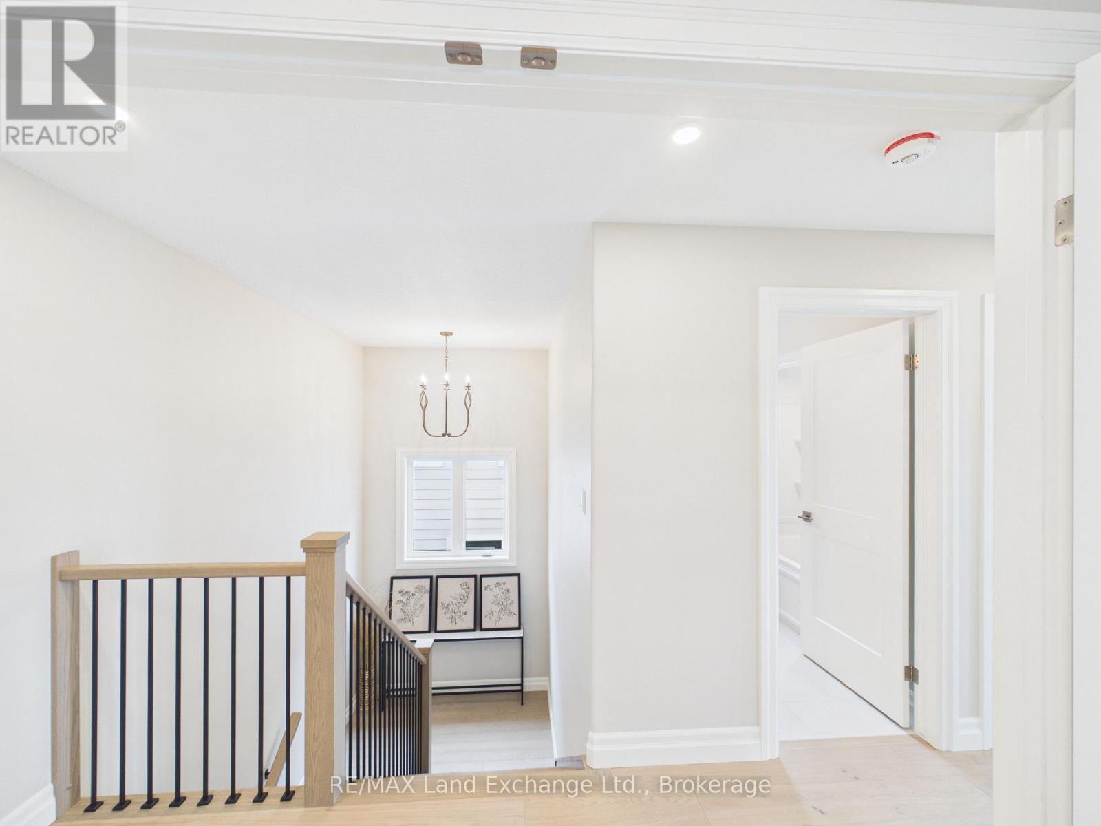 119 Inverness Street N Property Photo 21