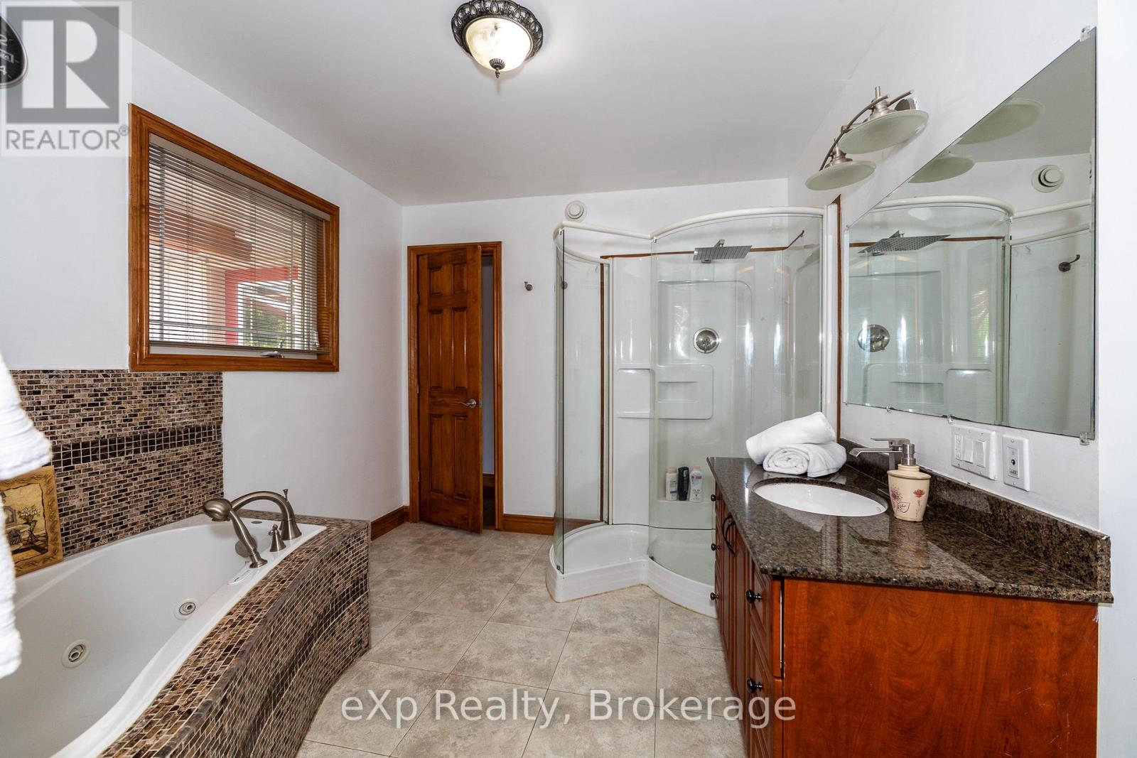 910 26th Street E Property Photo 22