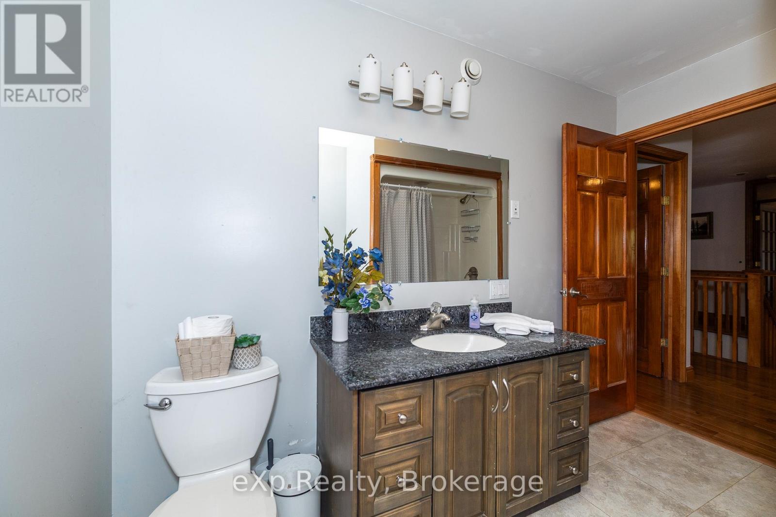 910 26th Street E Property Photo 25