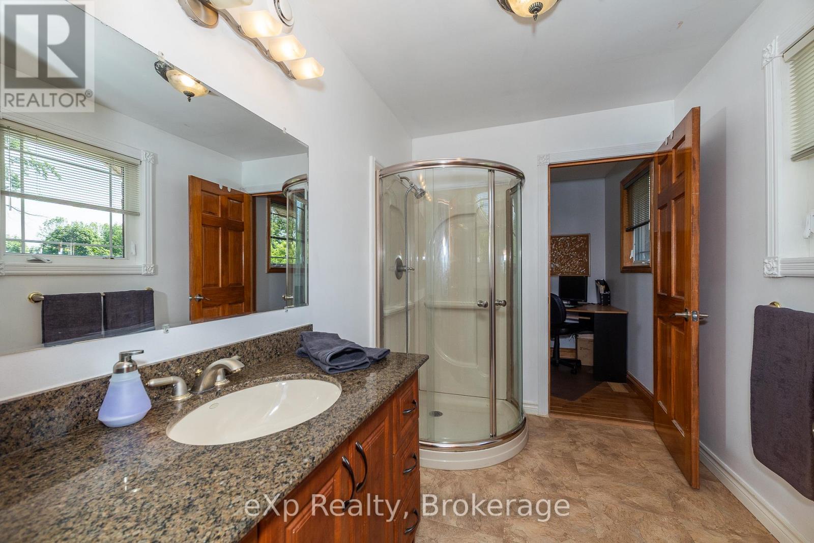 910 26th Street E Property Photo 28