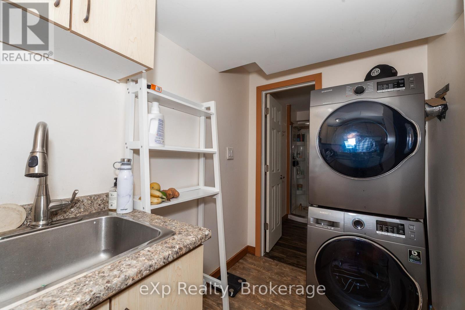 910 26th Street E Property Photo 36
