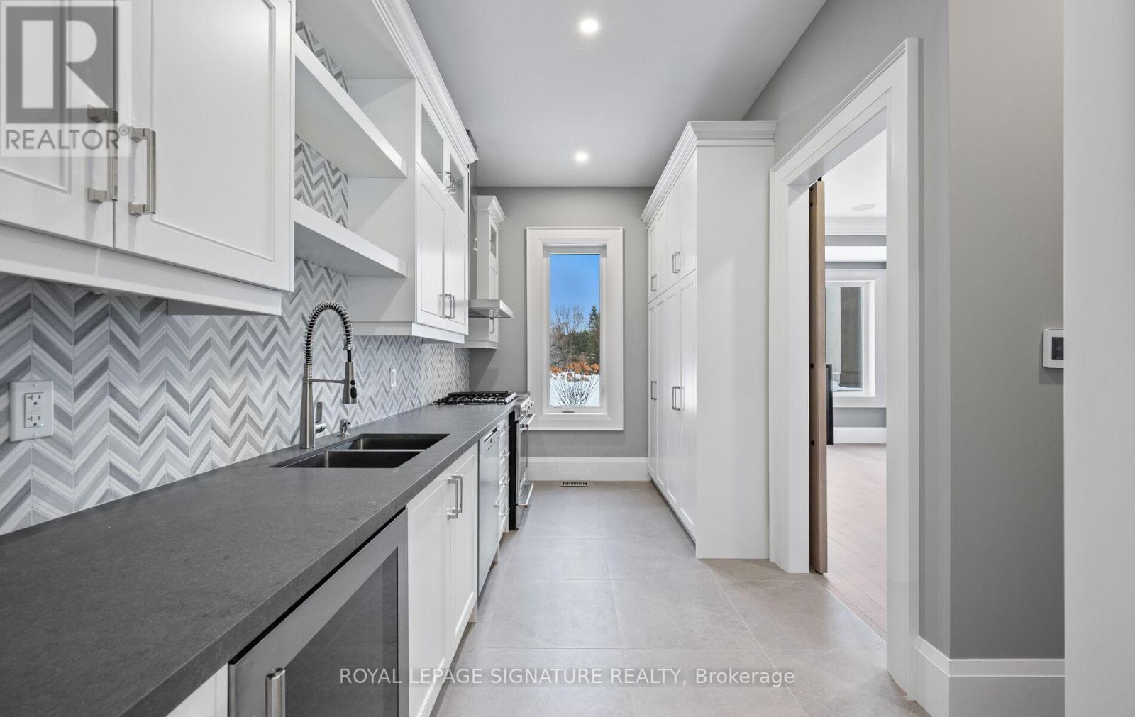 101 Perryman Court Property Photo 16