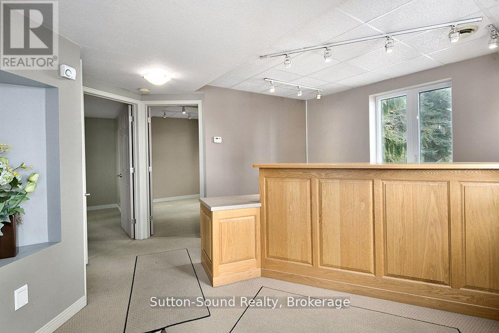 660 Main Street Property Photo 12