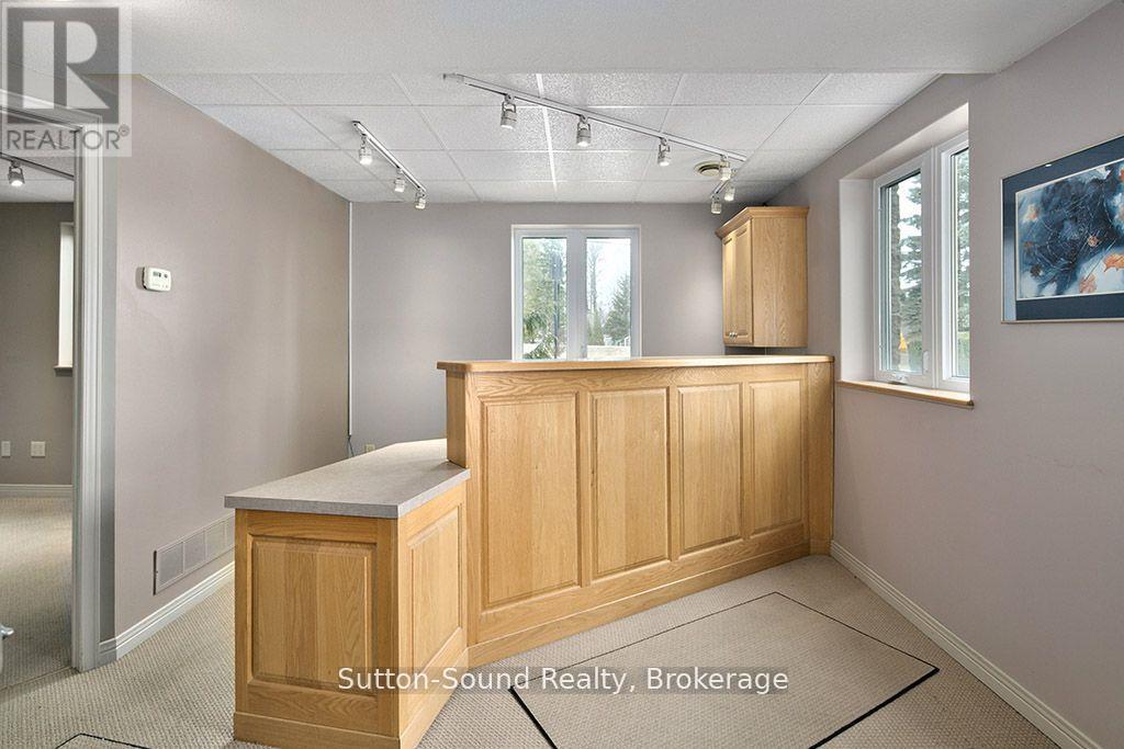 660 Main Street Property Photo 13