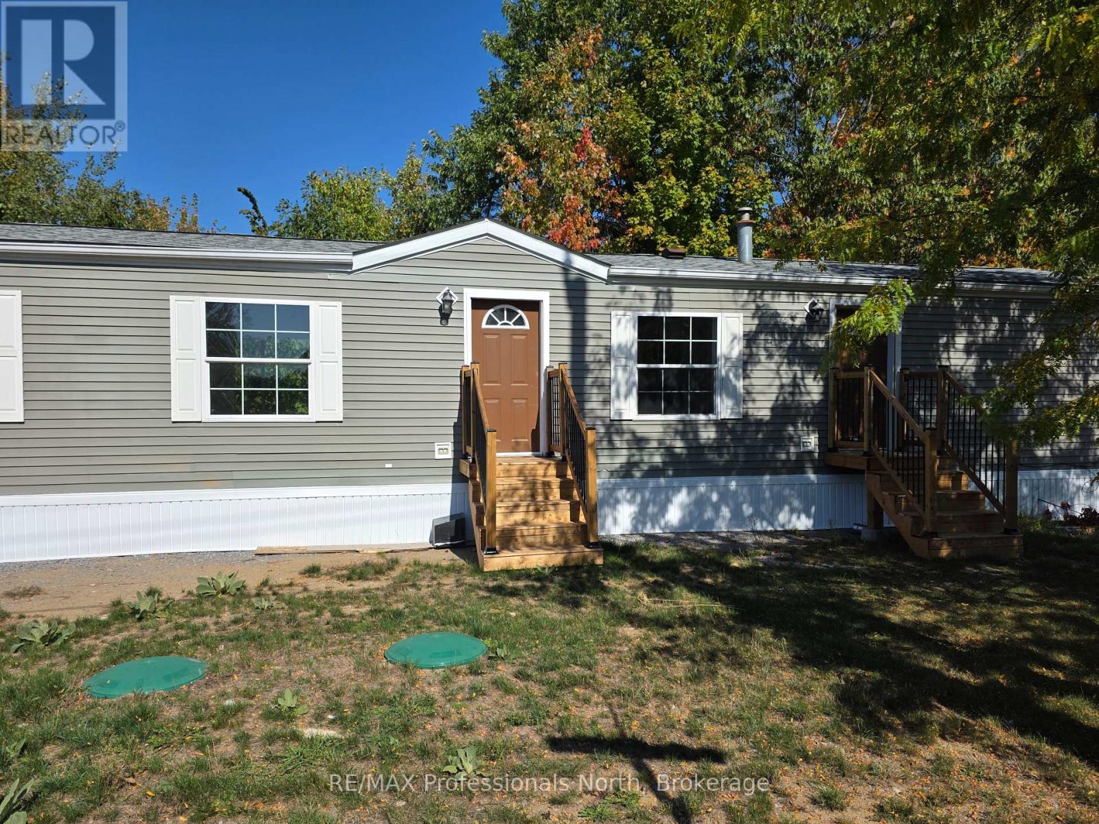 1013 Seventh Lane Property Photo 2