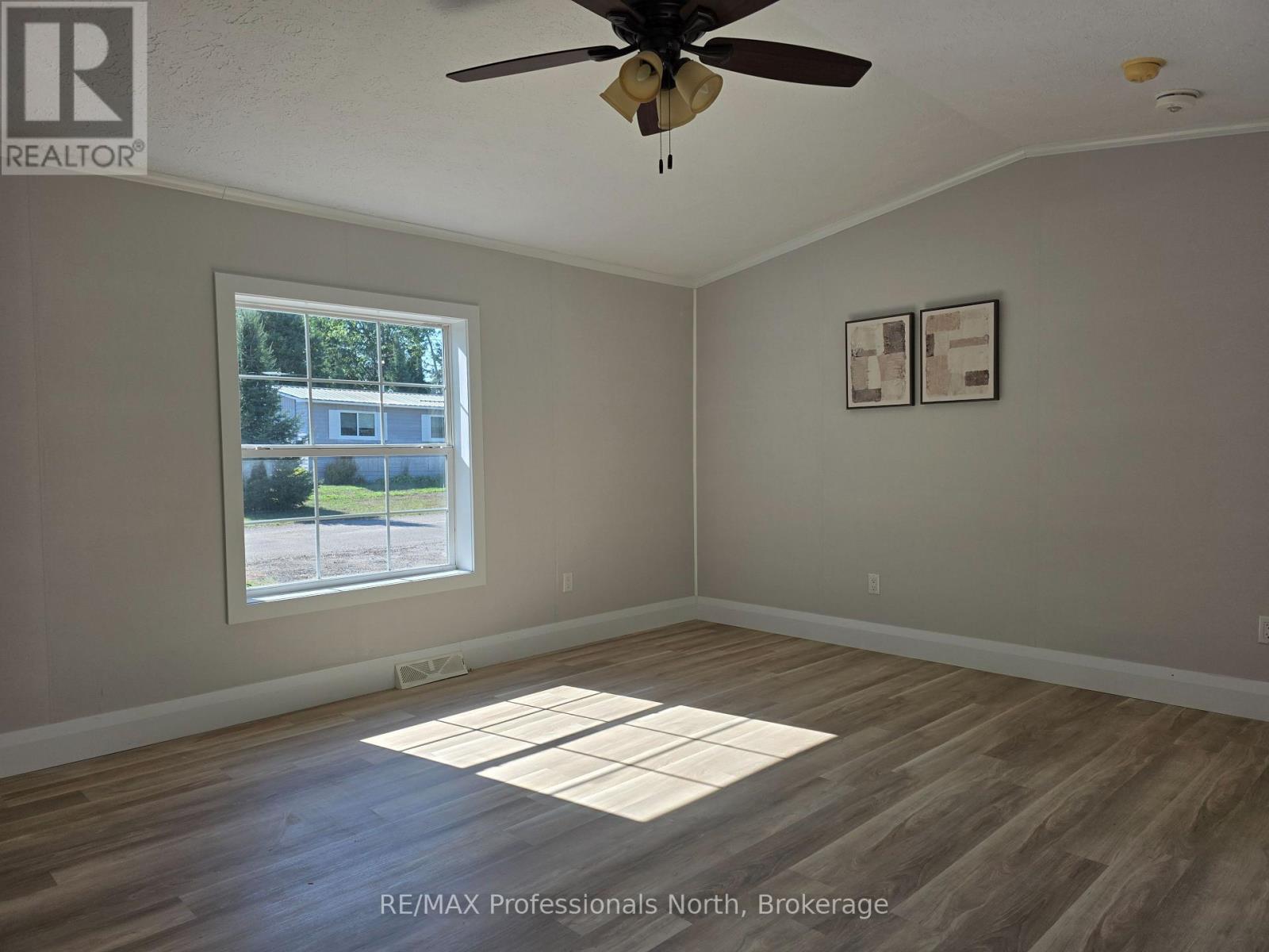 1013 Seventh Lane Property Photo 9
