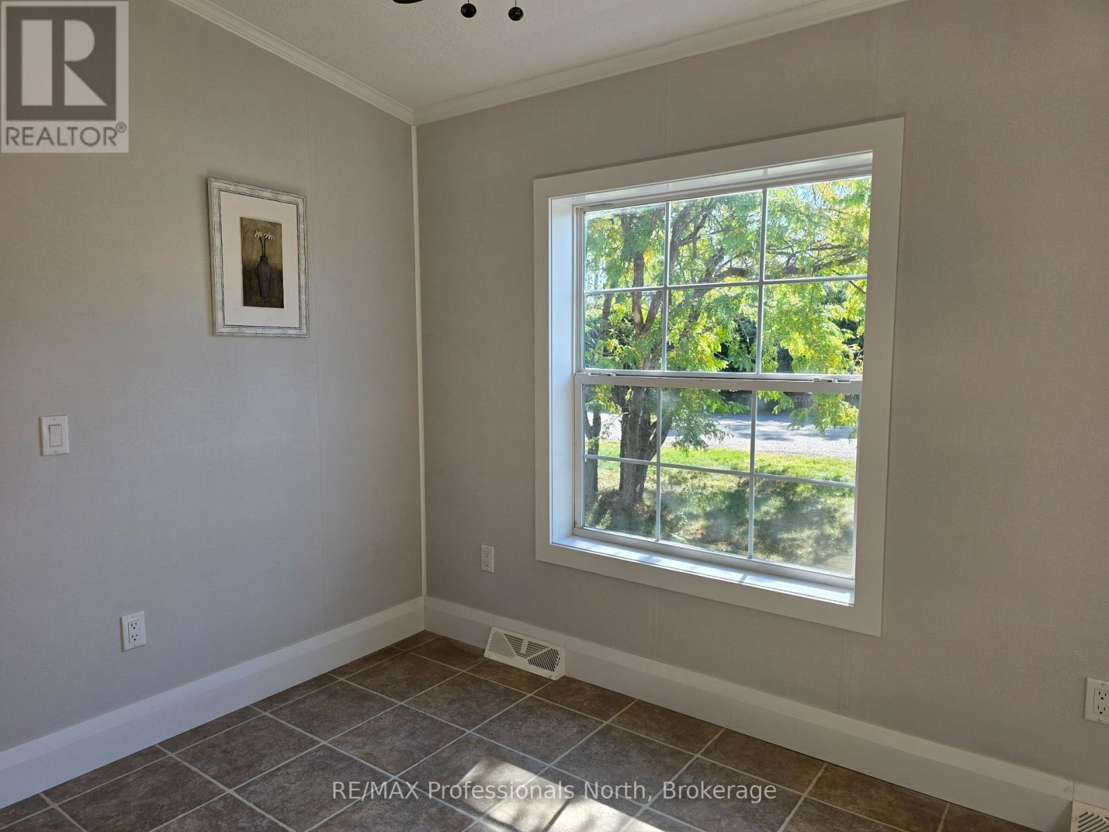 1013 Seventh Lane Property Photo 12