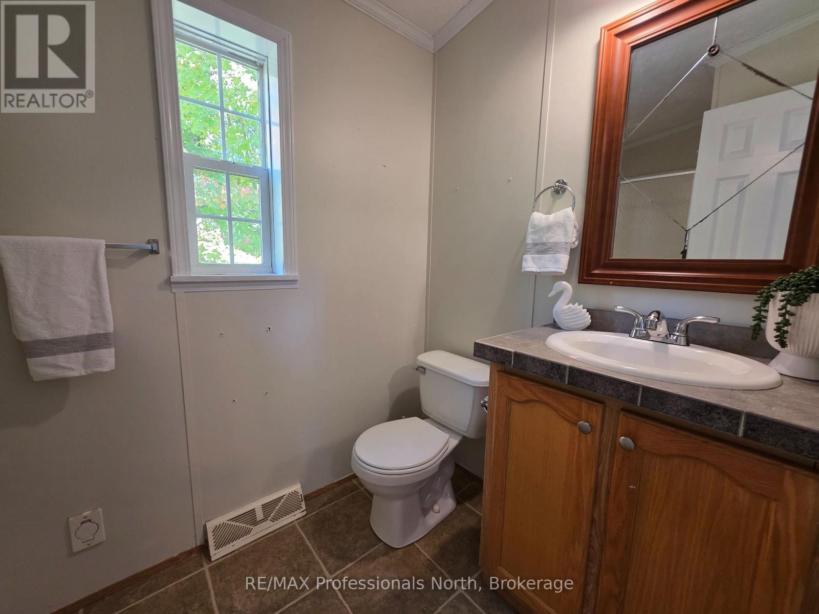 1013 Seventh Lane Property Photo 16