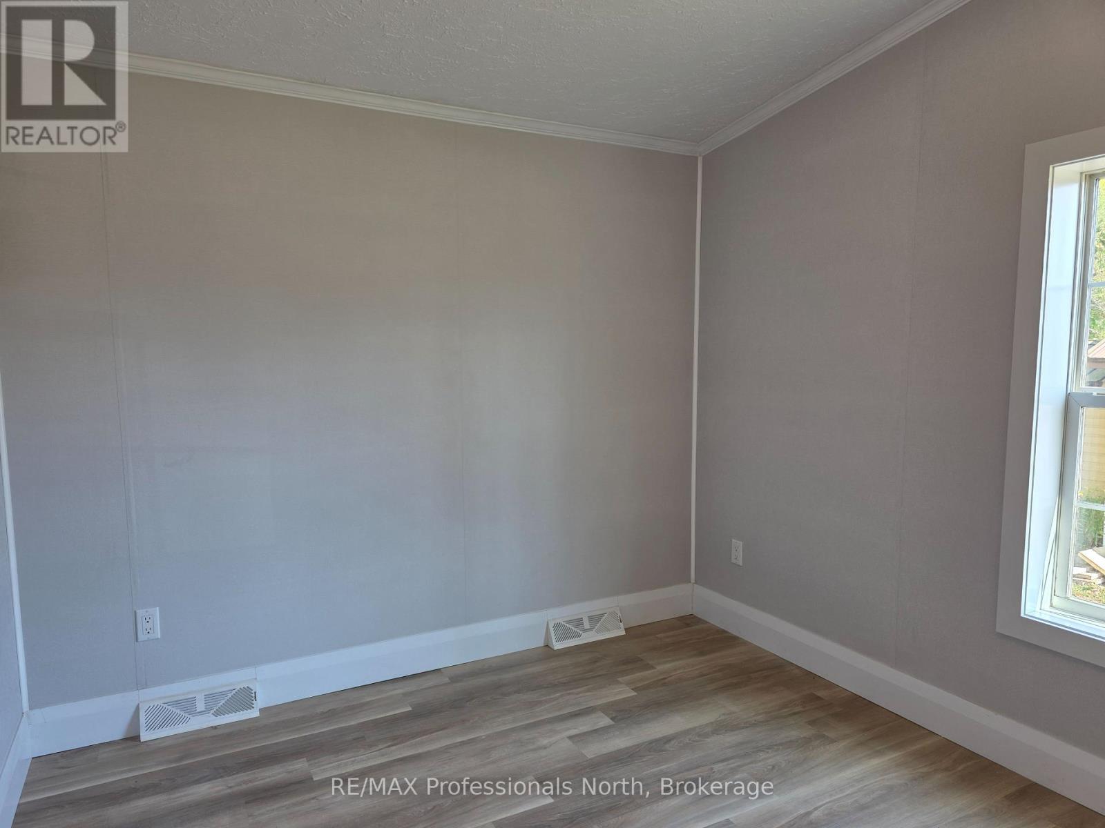 1013 Seventh Lane Property Photo 23