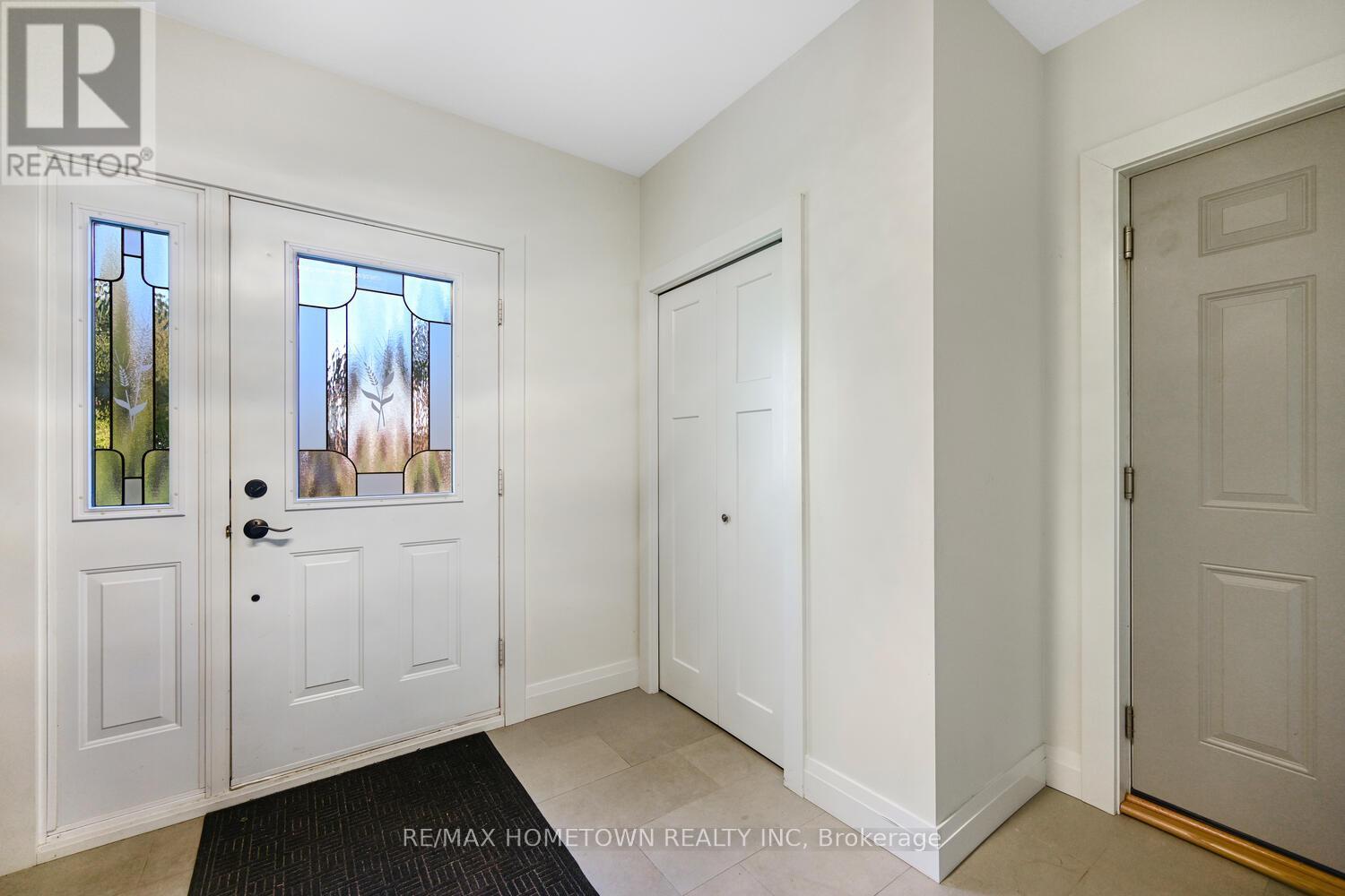 6 Maplewood Circle Property Photo 15