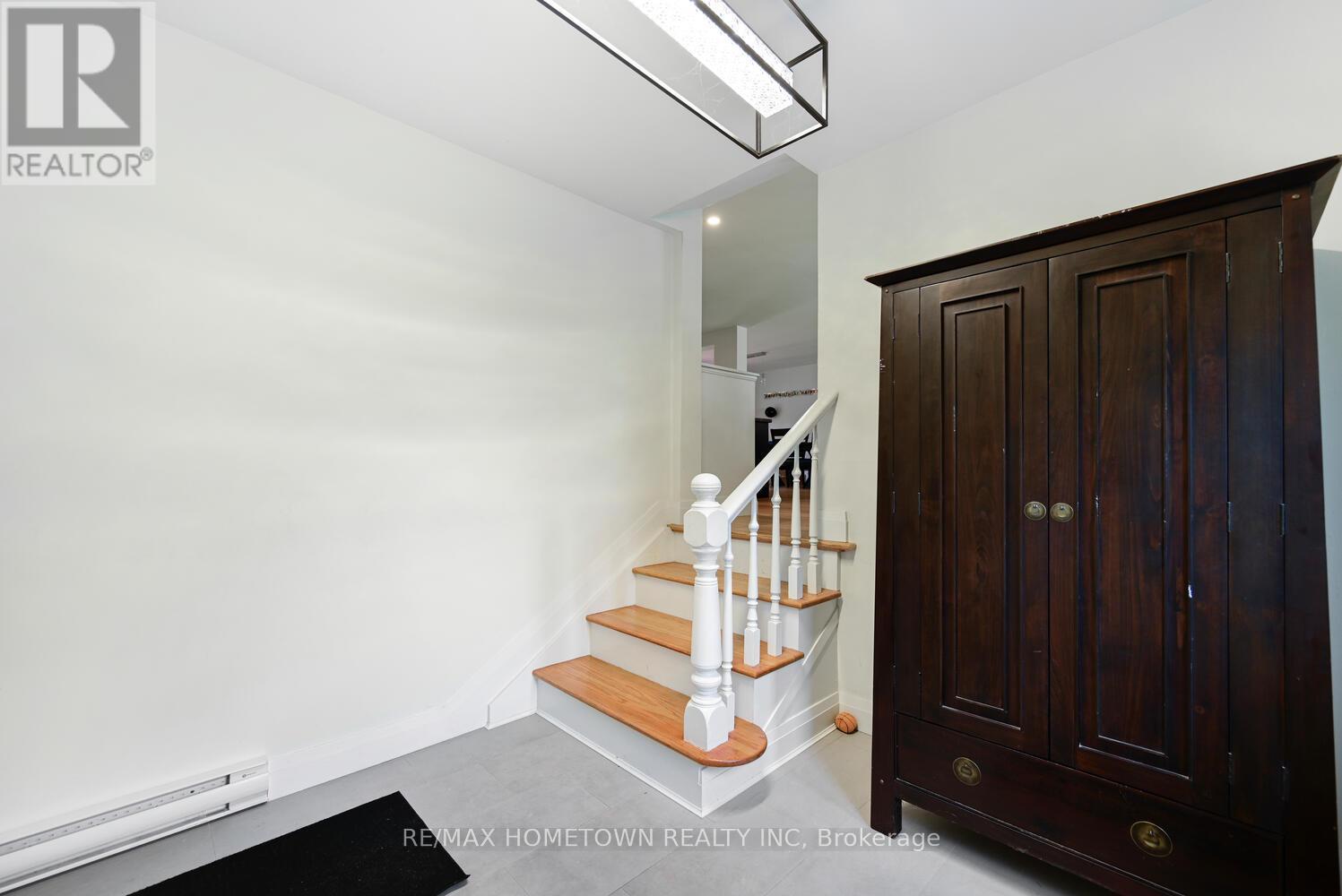 6 Maplewood Circle Property Photo 16