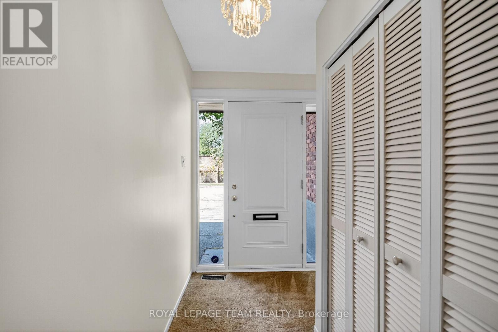 1900 Southampton Court Property Photo 8