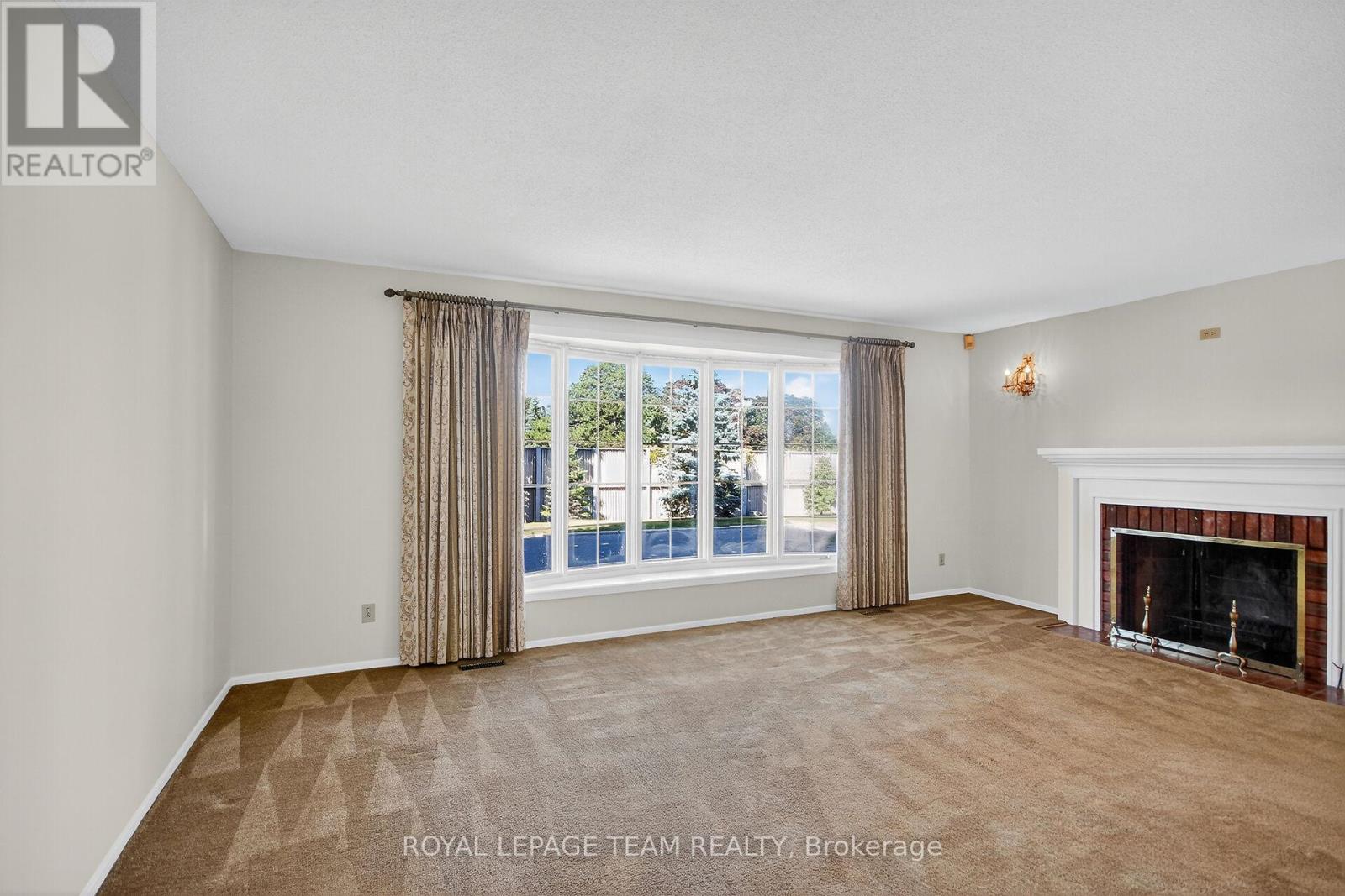 1900 Southampton Court Property Photo 9