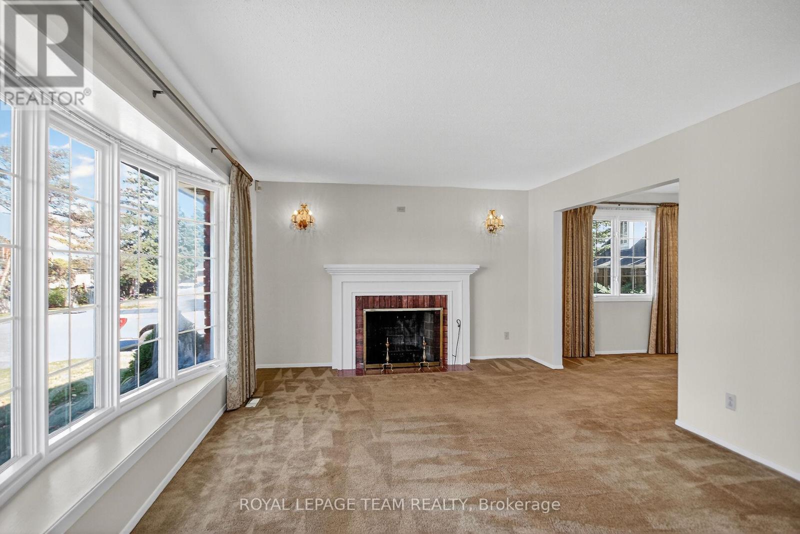 1900 Southampton Court Property Photo 11
