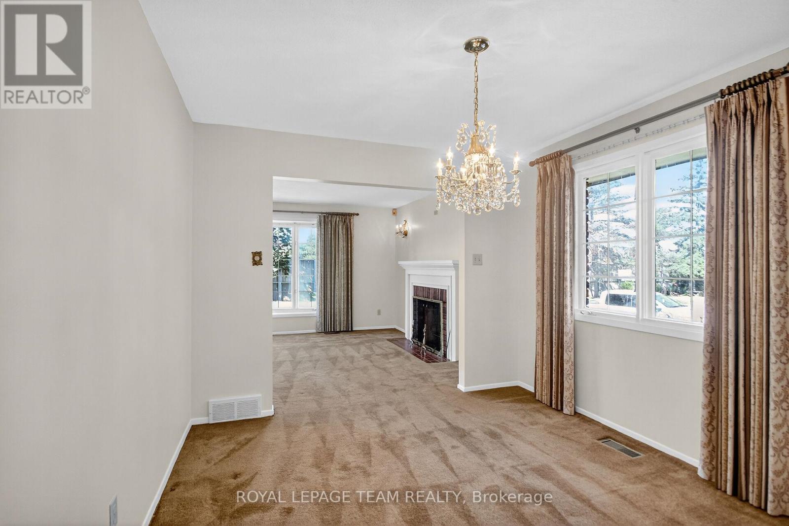 1900 Southampton Court Property Photo 13