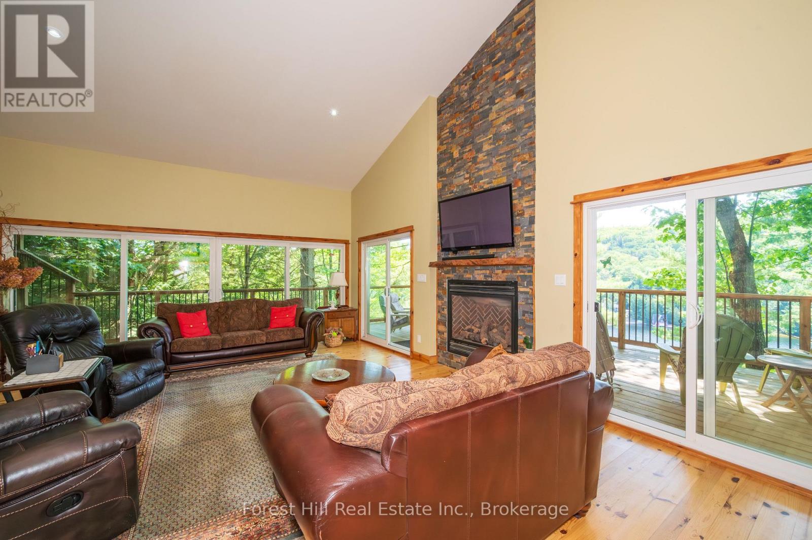 1289 Delbrooke Road S Property Photo 19